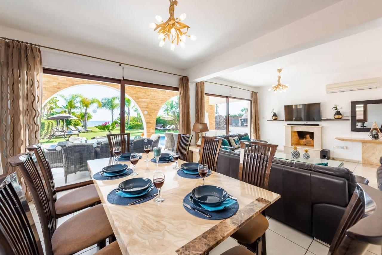 Sea Front Oceanus H2 By Ezoria Villas Agia Napa Exterior foto