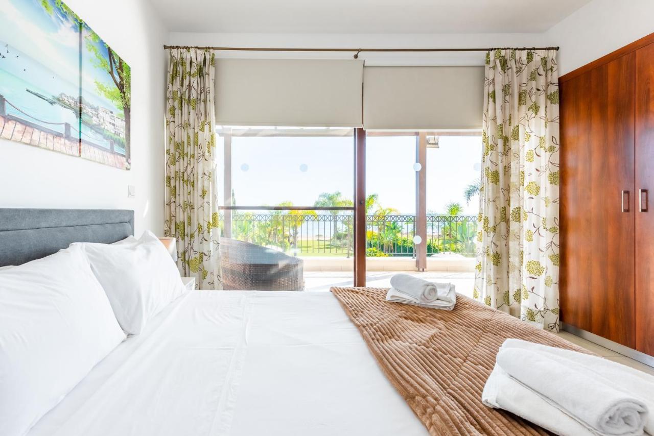 Sea Front Oceanus H2 By Ezoria Villas Agia Napa Exterior foto